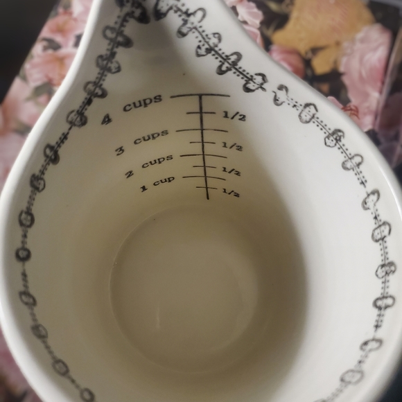 Beautiful Artisan Measuring Cup - Picture 2 of 10
